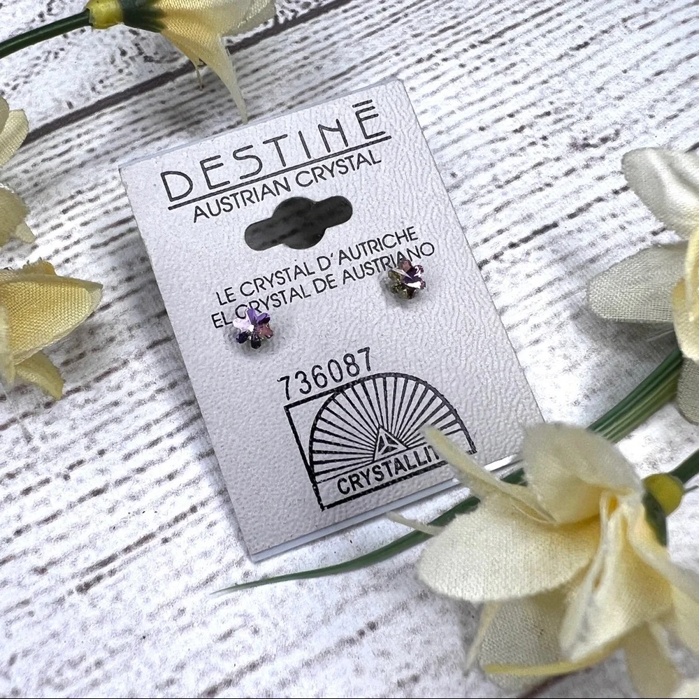 DESTINE Austrian Crystal Flower Shape Stud Earrings